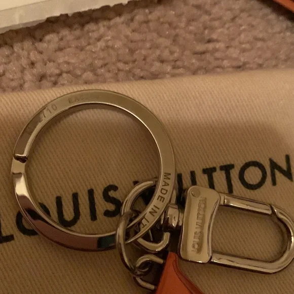 SOLD🛑Louis Vuitton Colors Bag Charm - Picture 4 of 13